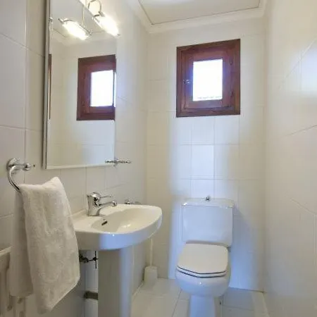 Sleeps 8 Pool 빌라 칼페