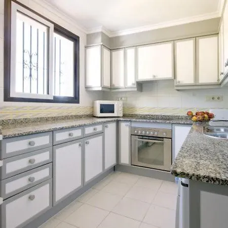 Sleeps 8 Pool *
