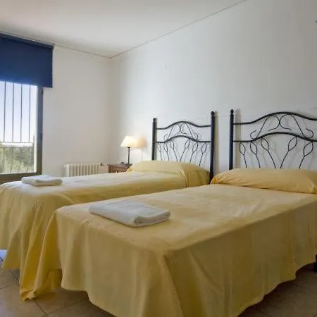 빌라 Sleeps 8 Pool